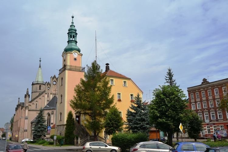 ratusz  ratusz w swierzawie